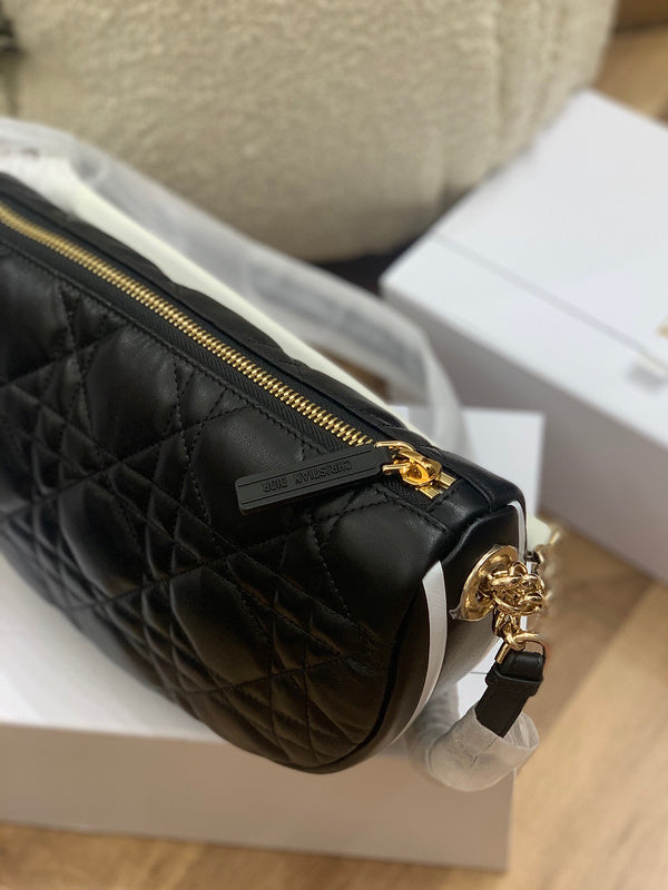 Front view of structured premium women's handbag – women's luxury handbag