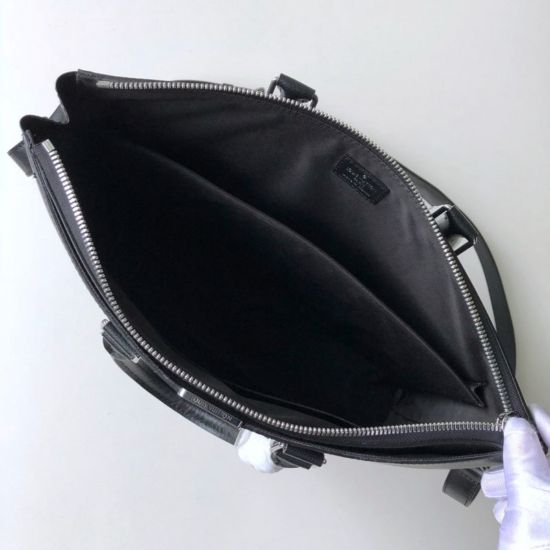 Front view of chic polished women's handbag – women's premium purse