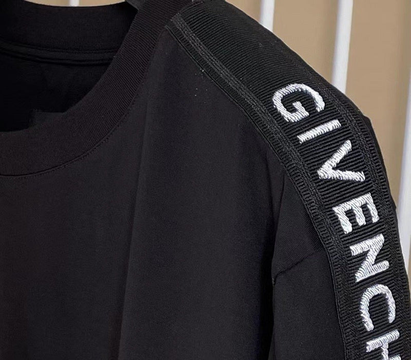 Back view of Givenchy luxury piece style No.154
