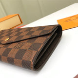 Understated everyday bag carried on shoulder