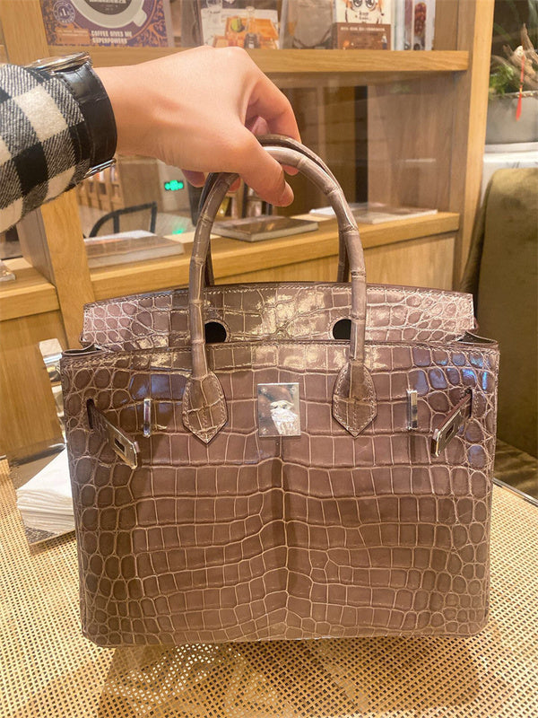  clean-lined carryall bag styled with outfit 36