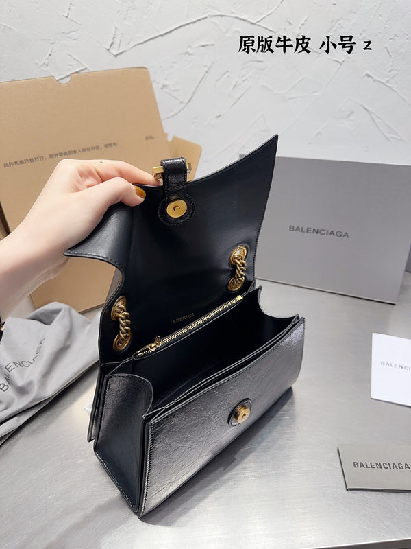 Ziva's Charm handbag – lifestyle view (one versatile size)