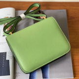  Elegant carryall bag front view 7