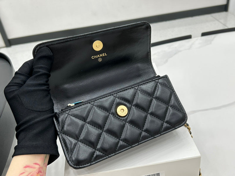  women's handbag, compact design, view 4