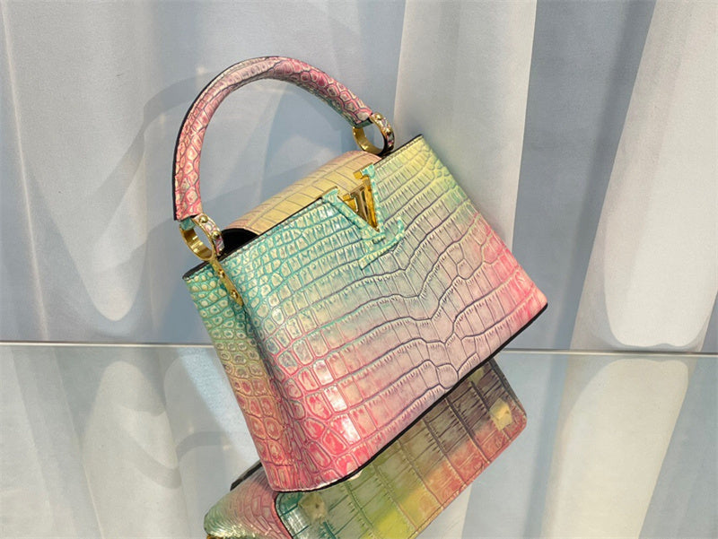  refined tote bag detail view showing craftsmanship 20