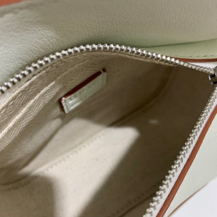 Ziva's Charm handbag – side angle view (13.5cm*5.5cm*8.5cm)