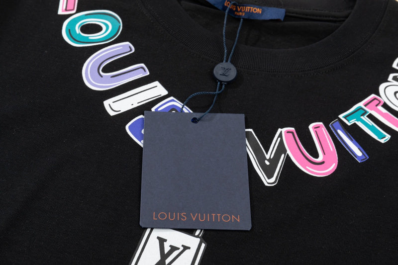 Full styled look of Louis Vuitton cotton t-shirt with contemporary cut