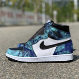 Nike Men's & Women's Designer Low-Top Shoes — Style 017 side view