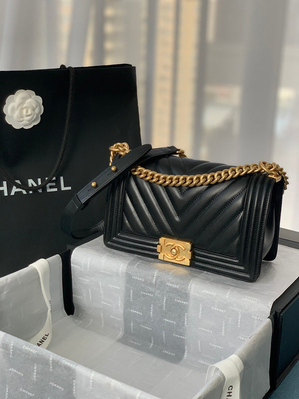  mid purse view 1