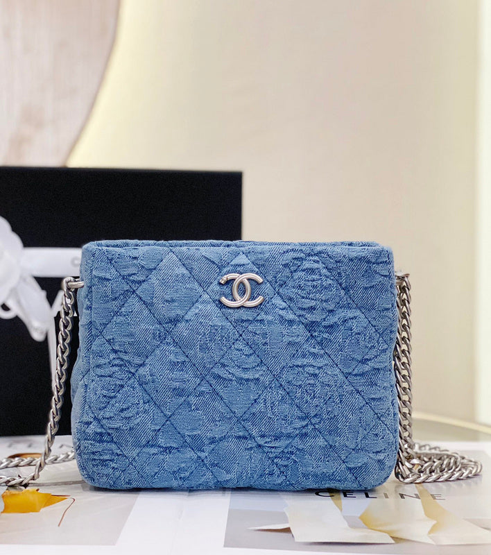  women's handbag, compact design, view 1