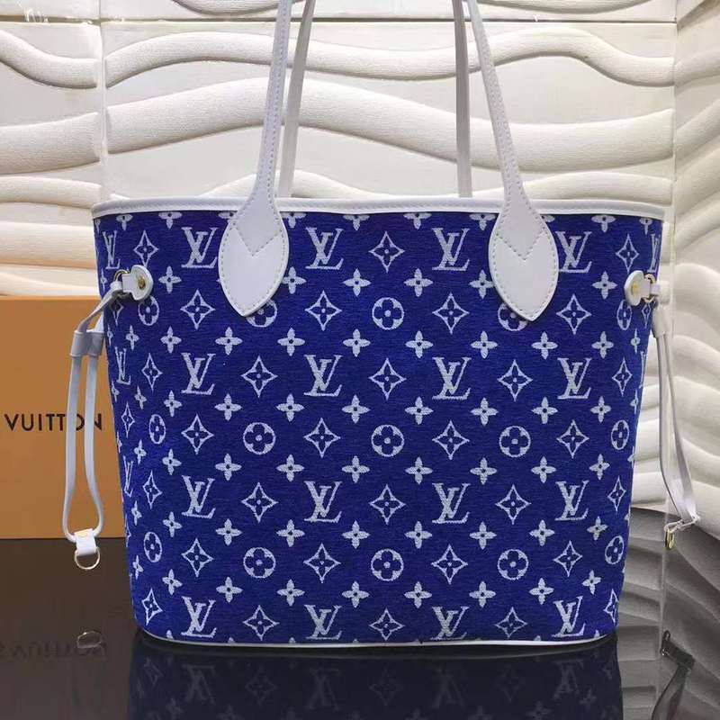 Interior view of premium structured women's handbag – women's luxury handbag