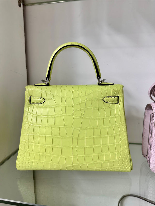  Minimalist structured bag carried on shoulder