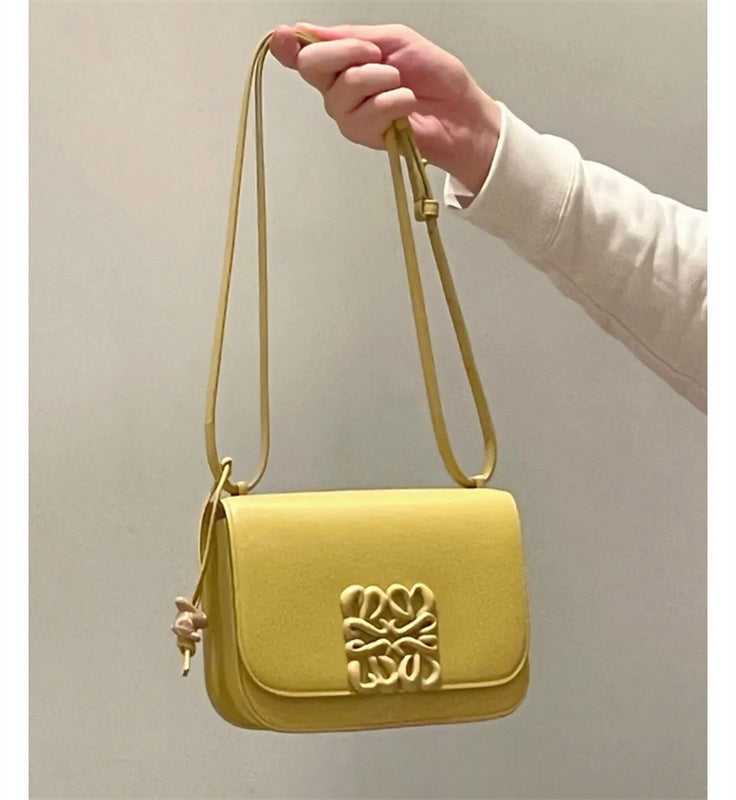 Ziva's Charm handbag – back view (19cm*6cm*13.5cm)