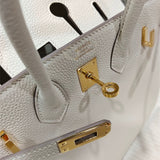  Smart shoulder bag front view 7
