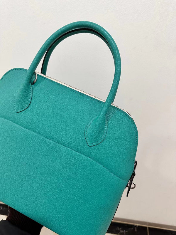 Sleek bag women's premium everyday handbag
