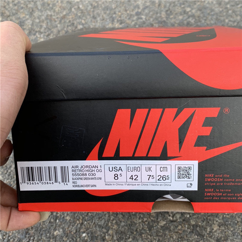 Nike crisp white luxury sneakers view 19 low-top design