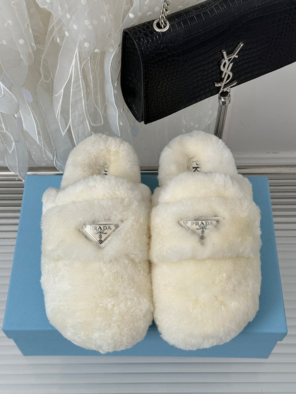Front view of Prada luxury piece style No.132