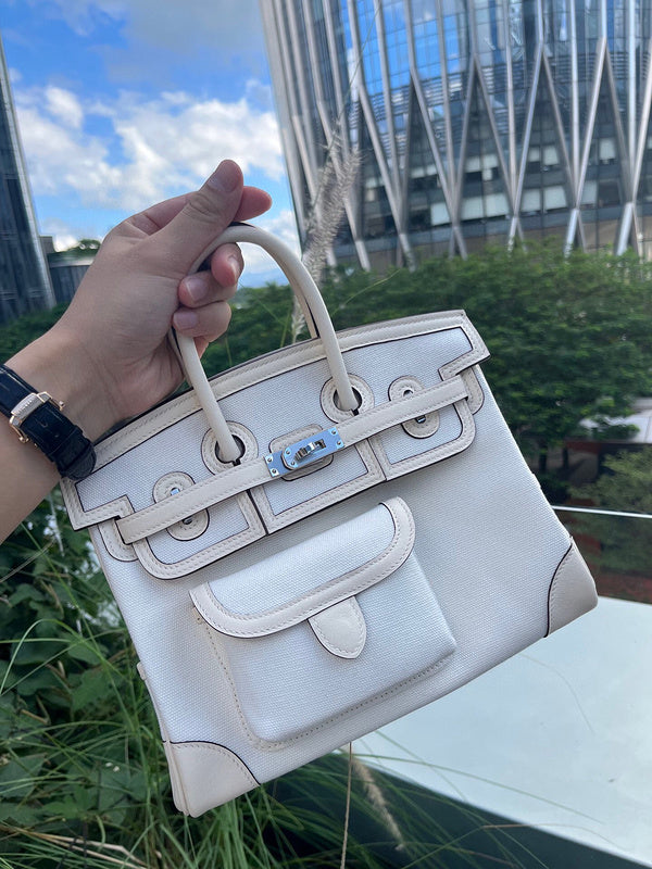 Graceful handbag styled for everyday wear