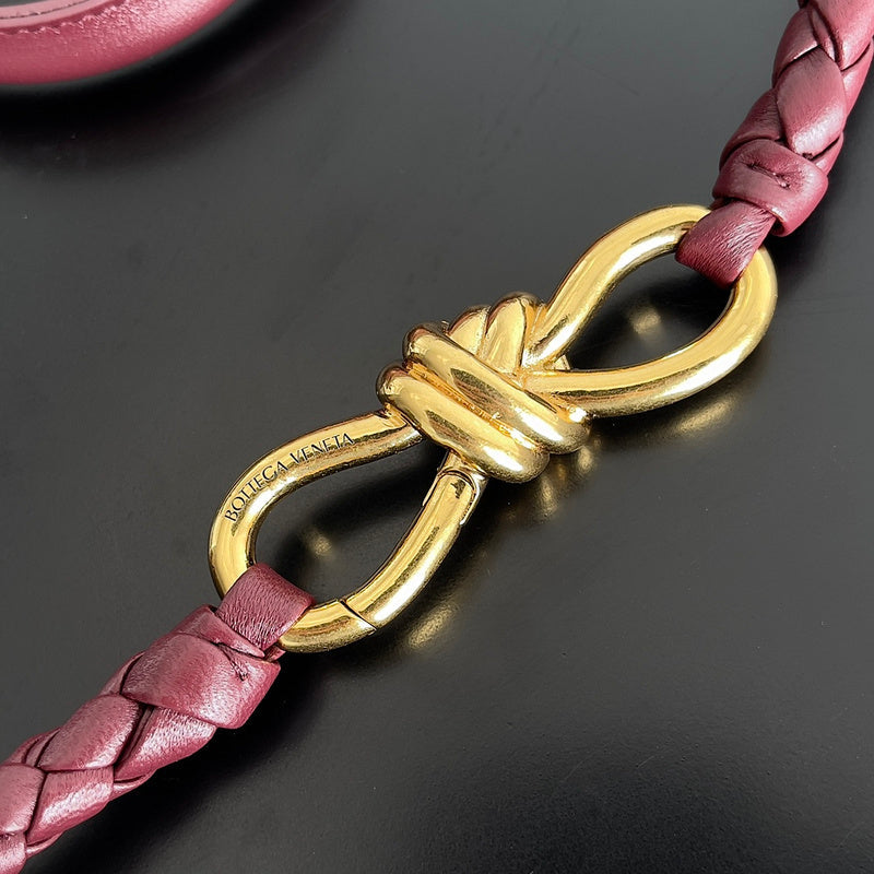 Contemporary Faux Leather Handbag - Chic Everyday Appeal | Women's Luxury Handbag #1586 - hardware and detail close-up (image 5) of designer-inspired handbag
