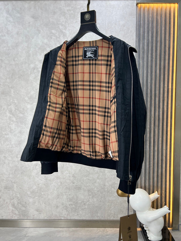 Front view of Burberry luxury piece style No.425