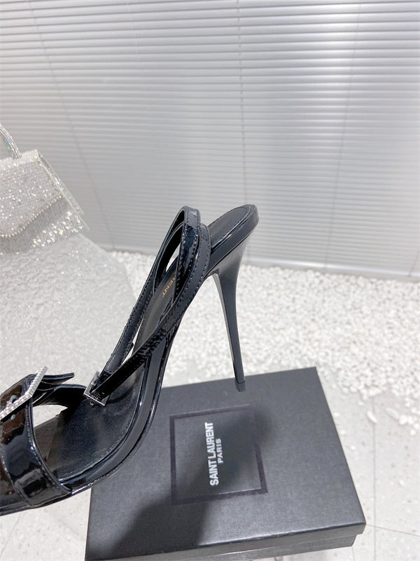 Texture and finish detail of Saint Laurent luxury piece style No.078