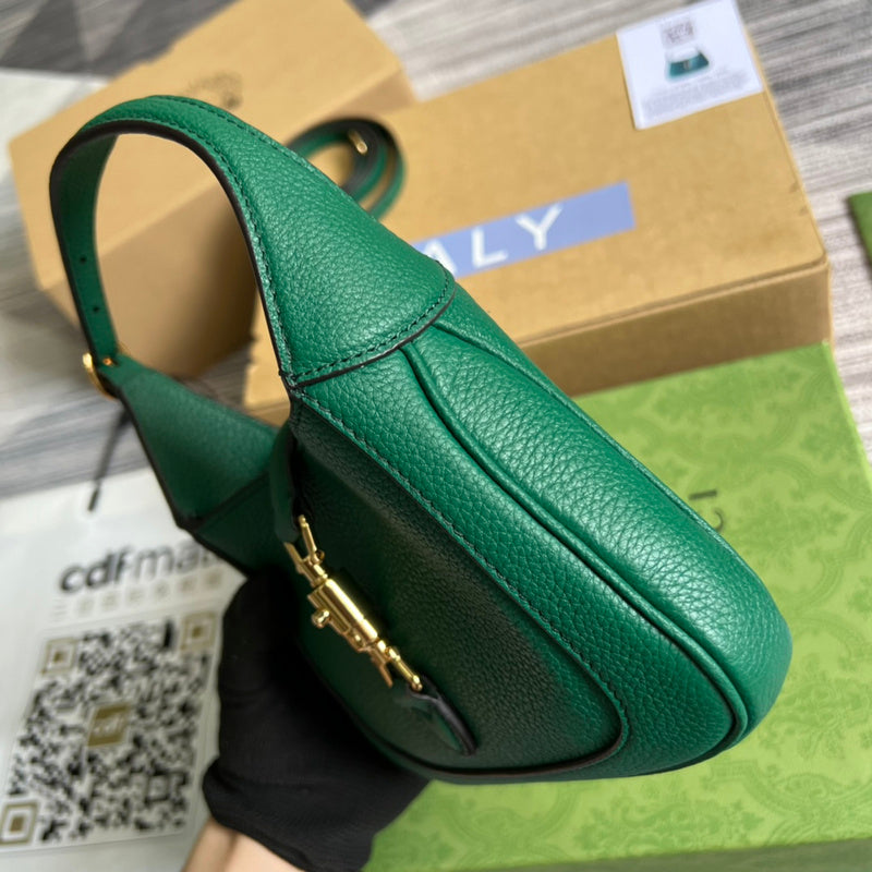 Interior view of classic chic women's handbag – women's everyday handbag