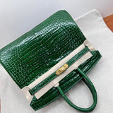  chic shopper bag styled with outfit