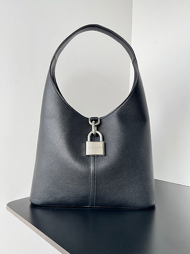 Zivas Charm Everyday Sophistication Fashion Handbag (Timeless Wardrobe Addition) – Front View