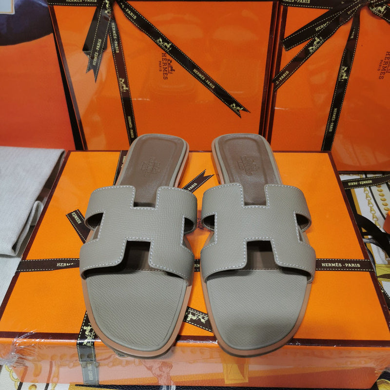 Hermes sandals Style 107 - packaging and accessories