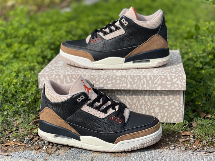 Nike Men's & Women's Luxury Low-Top Trainers — Style 237 back view