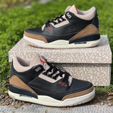 Nike Men's & Women's Luxury Low-Top Trainers — Style 237 back view