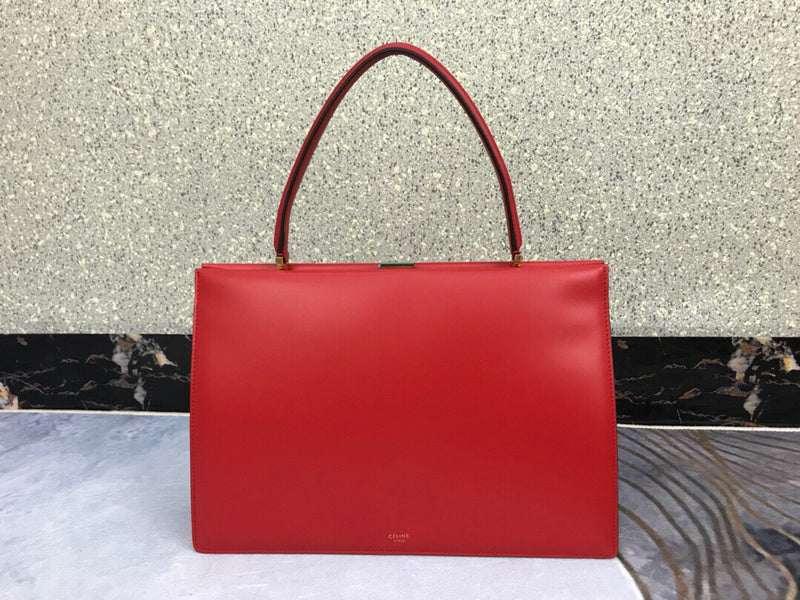 Close-up detail of sleek modern women's handbag – women's premium purse