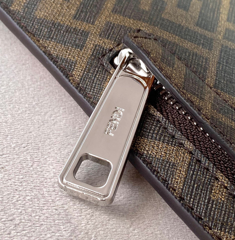 Ziva's Charm handbag – carry view (30cm*1cm*20cm)