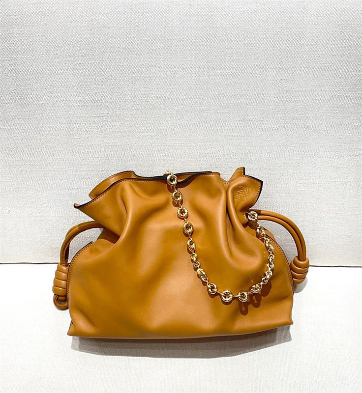 Ziva's Charm handbag – full view (68cm*1.5cm*0.4cm)