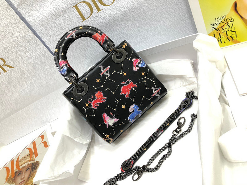 Close-up detail of premium chic women's handbag – women's luxury accessory