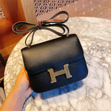  Essential satchel front view