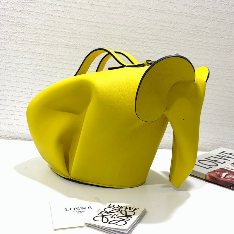 Ziva's Charm handbag – angled view (36cm*22cm*18cm)