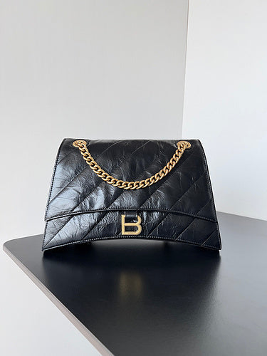 Zivas Charm Timeless Appeal Fashion Handbag (Elevated Accessory Essential) – Front View 2