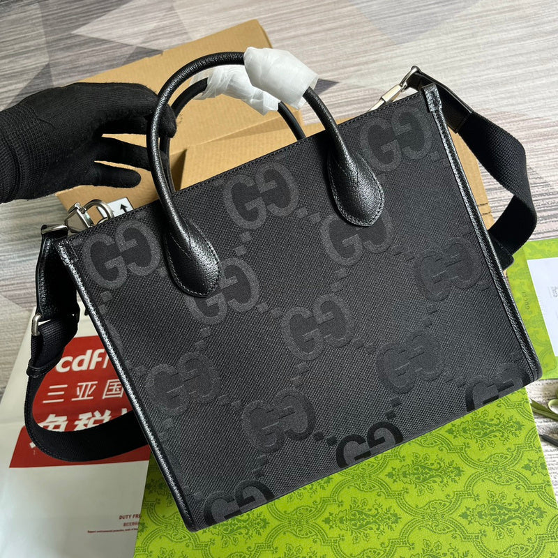 Handle and strap detail of classic structured women's handbag – women's premium purse
