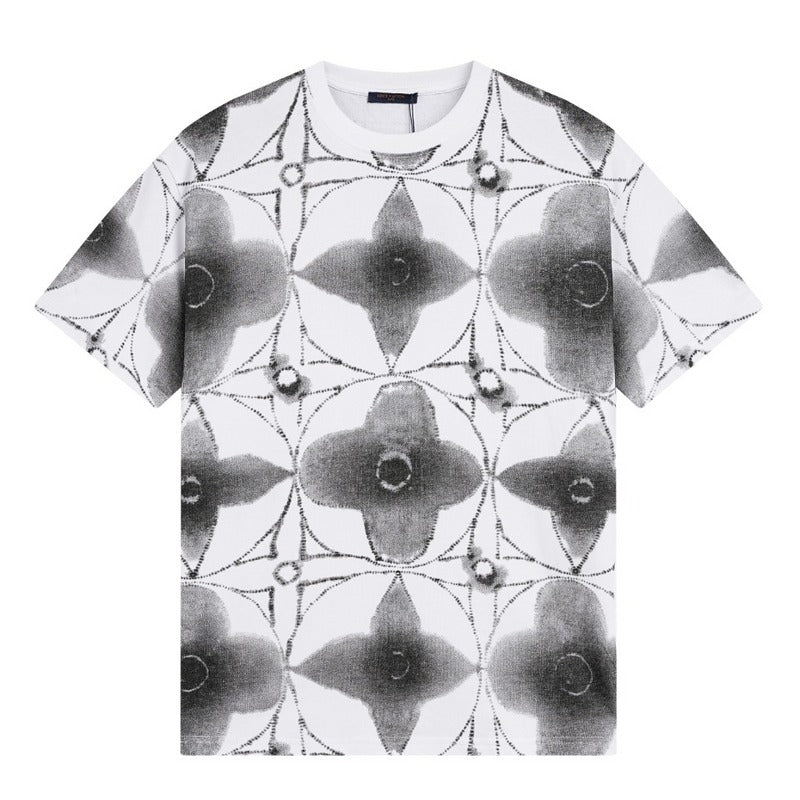 Side profile of Louis Vuitton cotton t-shirt with everyday silhouette