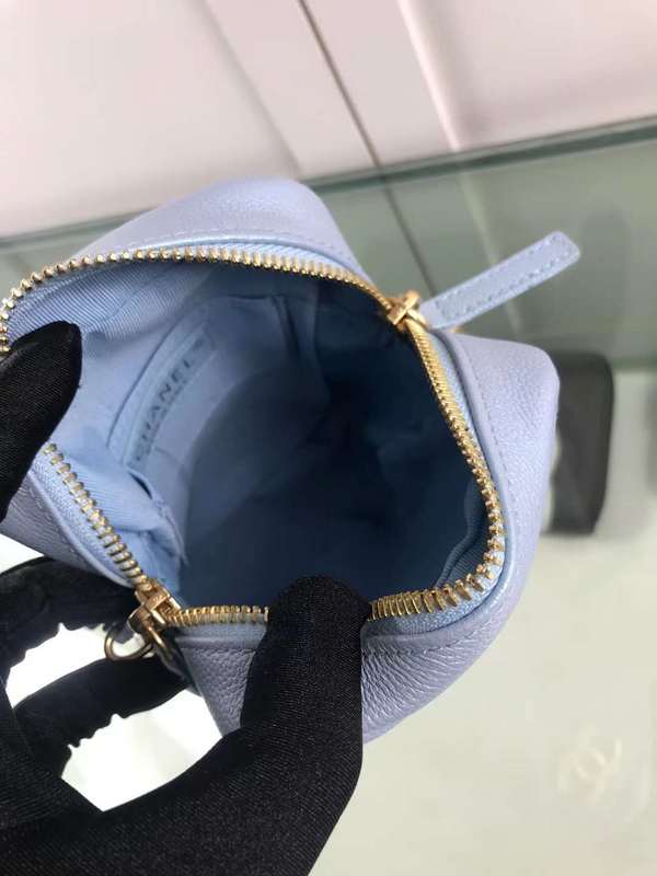 Zivas Charm Elevated Essentials Fashion Handbag (Premium Everyday Carry) – Close-Up Detail