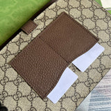 Handle and strap detail of premium chic women's handbag – women's everyday handbag