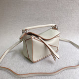 Ziva's Charm handbag – full view (18cm*12cm*7cm)