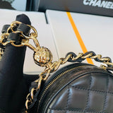 handbag, compact everyday style, image 2