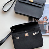  sleek everyday bag detail view showing craftsmanship 14