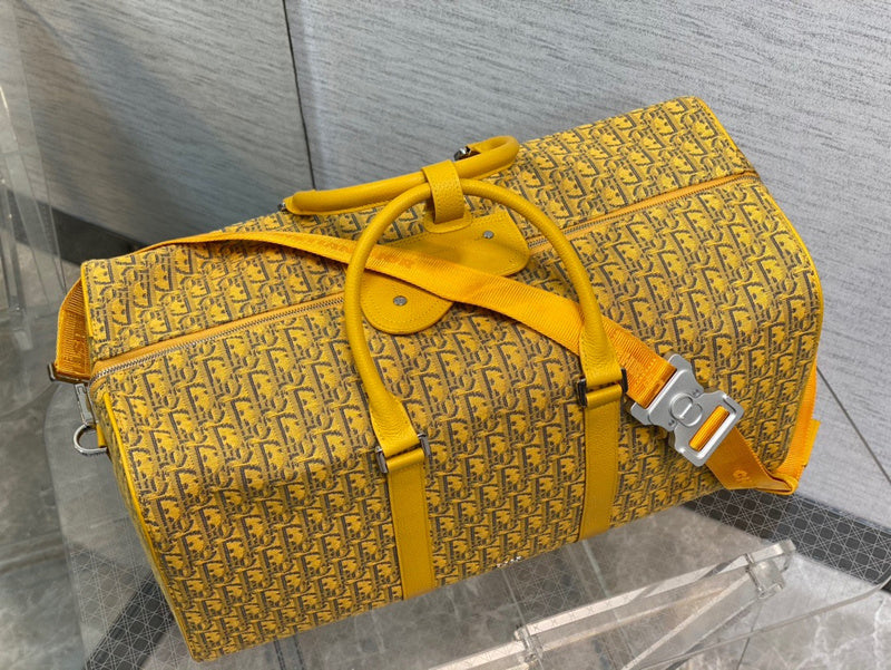 Styled lifestyle shot of classic premium women's handbag – women's designer-style accessory