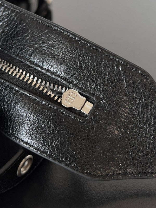 Zivas Charm Streamlined Design Fashion Handbag (Contemporary Shape Language) – Back View