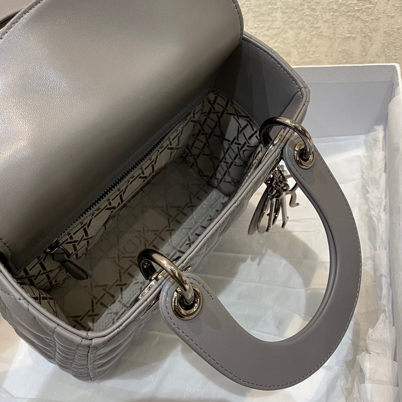 Close-up detail of everyday-luxe classic women's handbag – women's premium purse