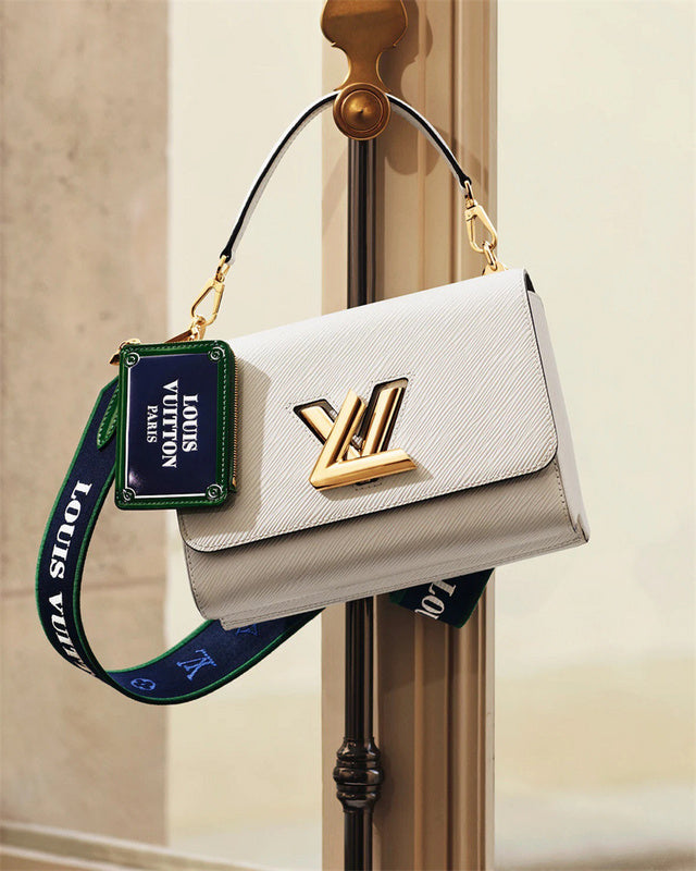  versatile handbag styled with outfit 12