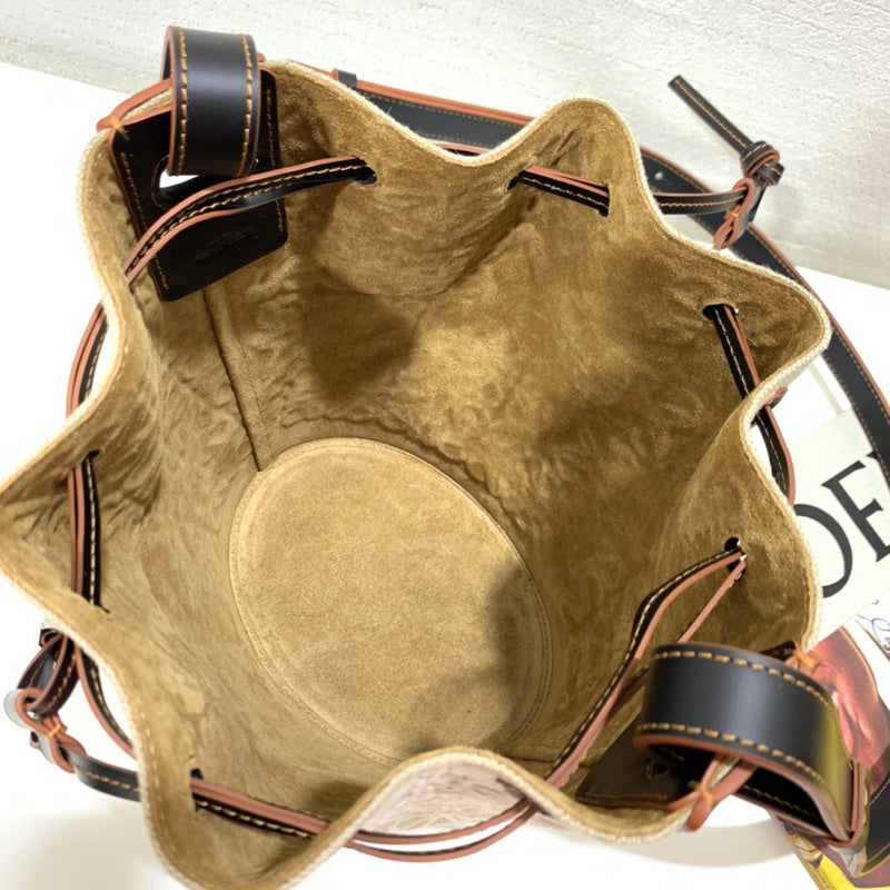 Ziva's Charm handbag – styled view (18cm*25cm*13.5cm)